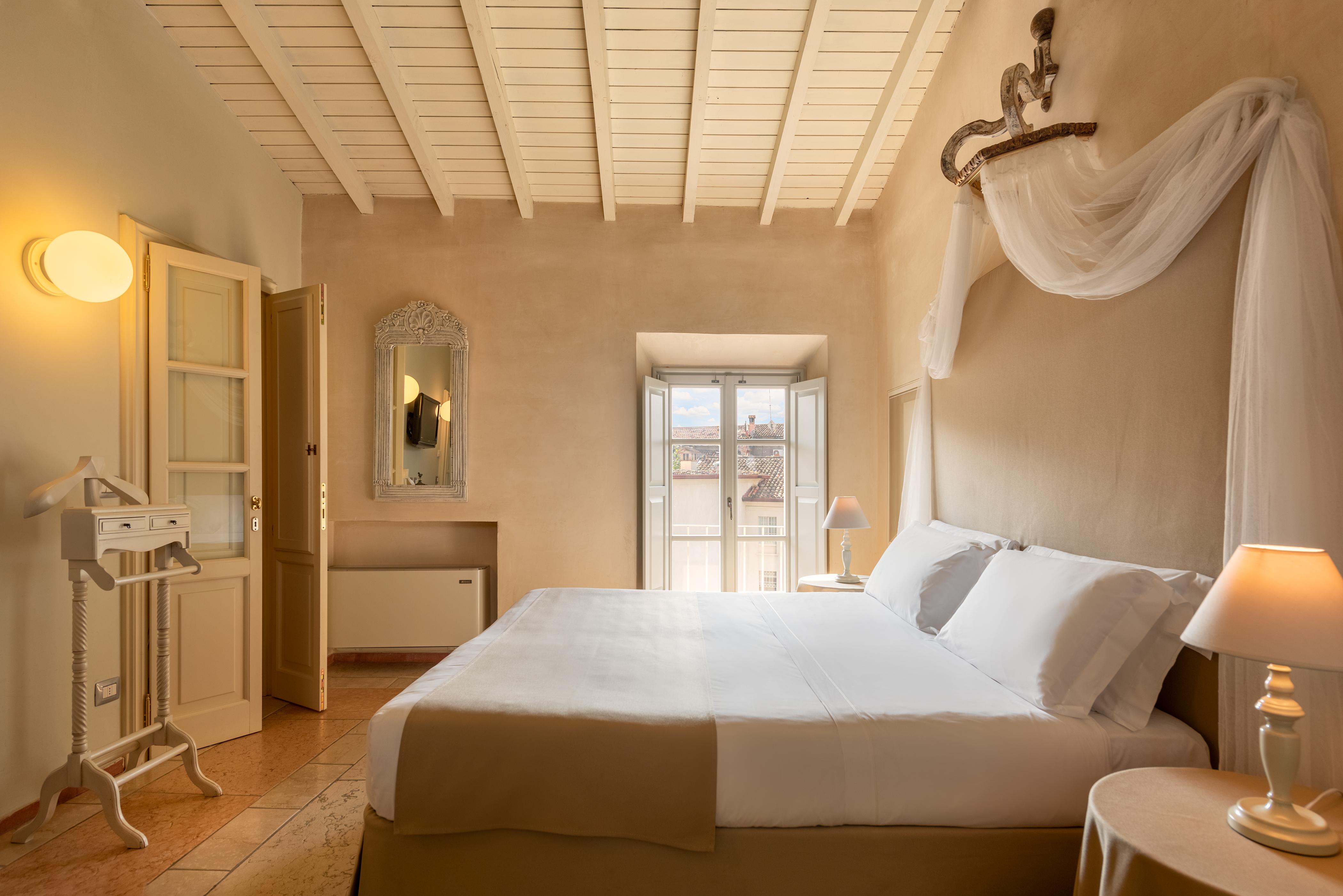 Hotel Palazzo Novello Монтикири Екстериор снимка