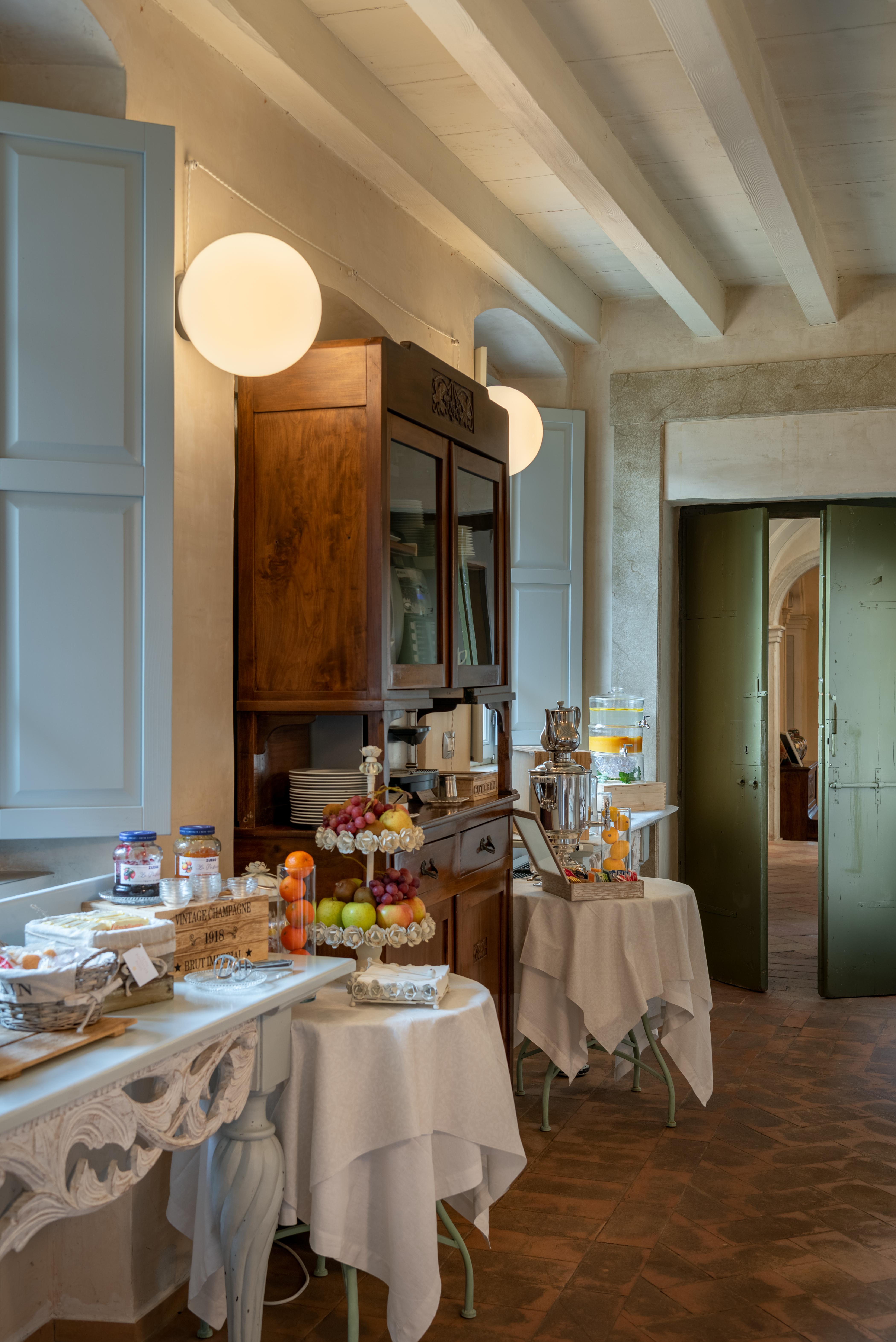 Hotel Palazzo Novello Монтикири Екстериор снимка