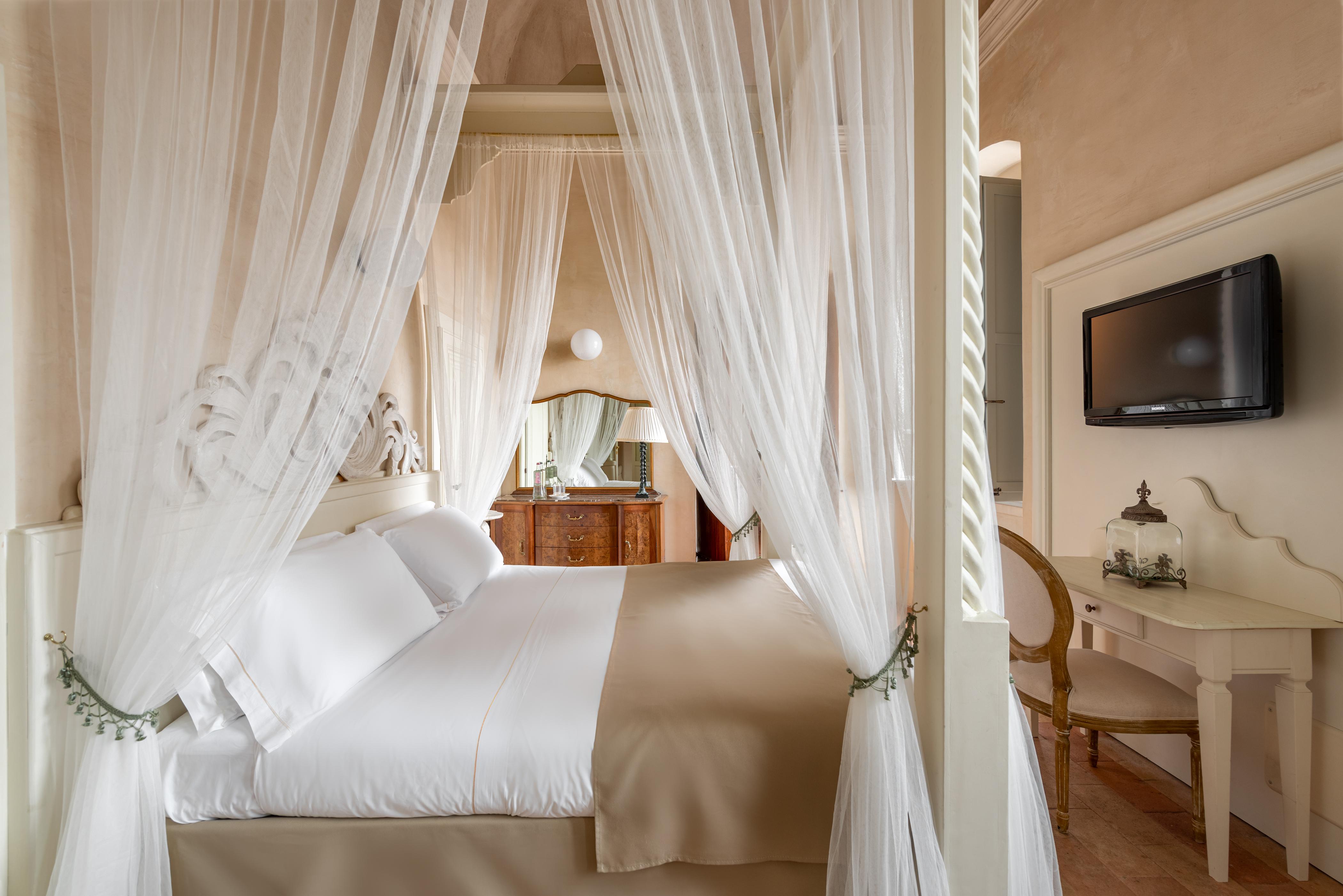 Hotel Palazzo Novello Монтикири Екстериор снимка