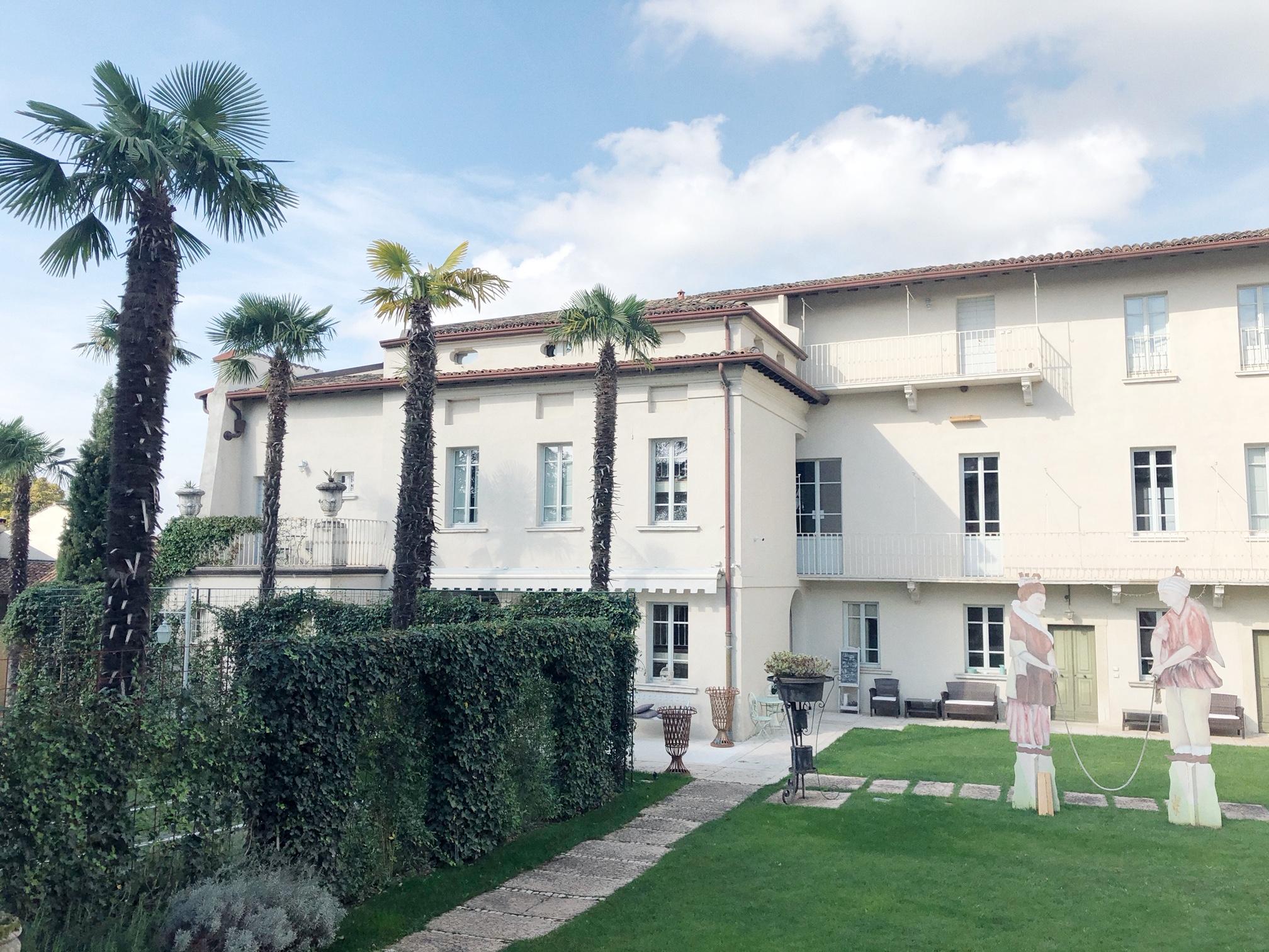 Hotel Palazzo Novello Монтикири Екстериор снимка