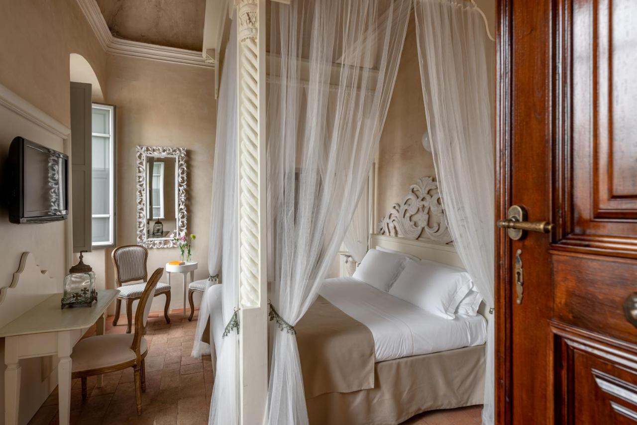 Hotel Palazzo Novello Монтикири Екстериор снимка